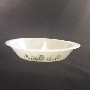 Vintage Glass bake divided serving dish green 🌿🍀